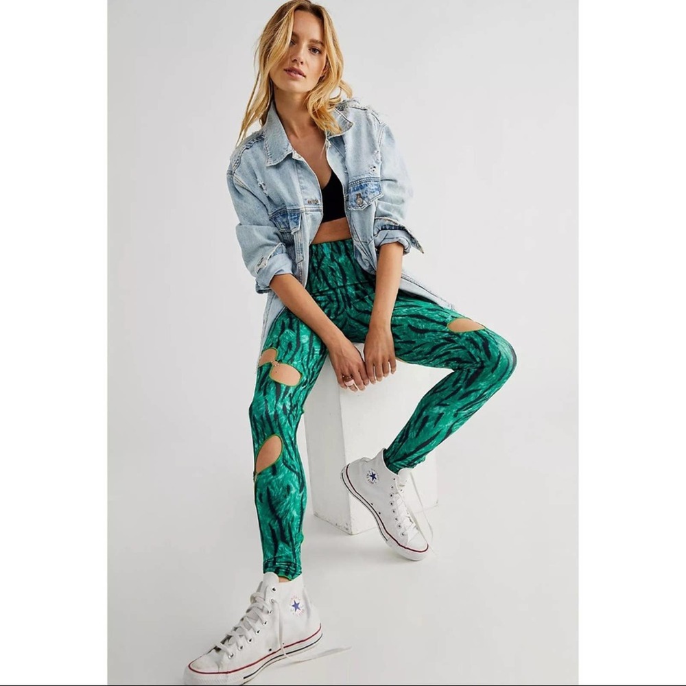 NEW Free People x Kim Shui Green Stripe Cutout Leggings - Picture 5 of 16